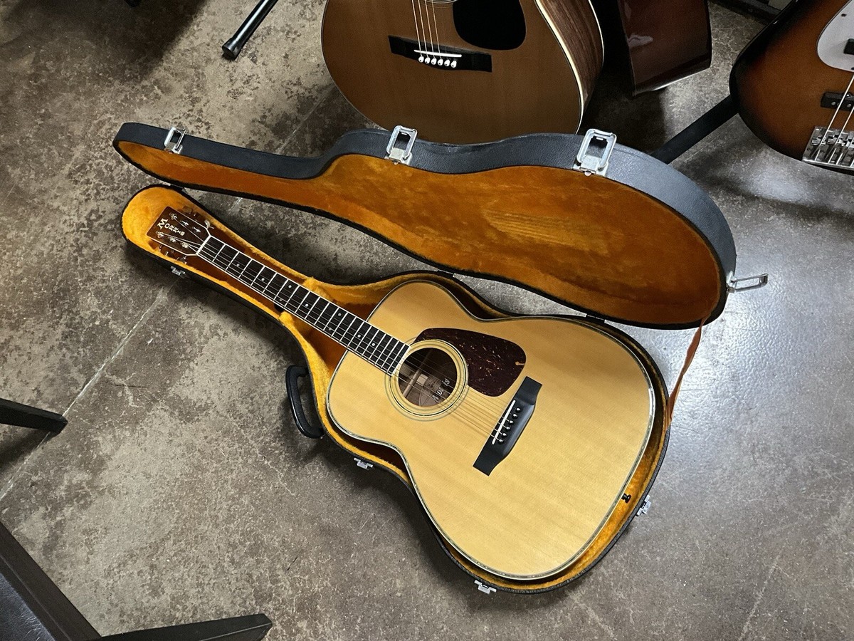 Morris MF-40 (copy Martin 00-28) acoustic guitar made in Japan