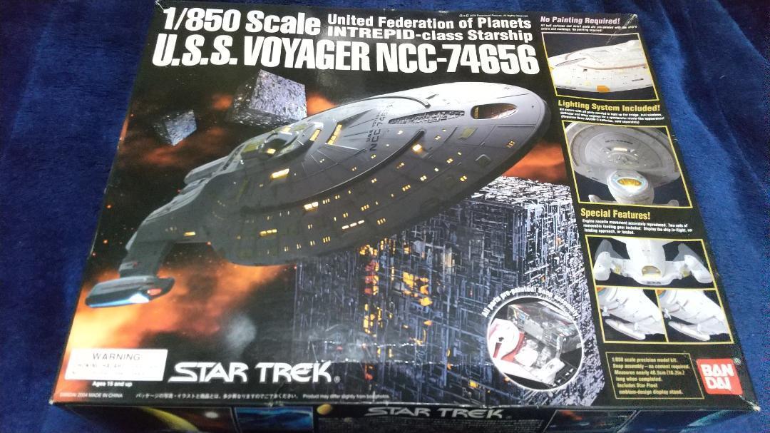 Star Trek 1/850 U.S.S. VOYAGER NCC-74656 Plastic Model Kit made by