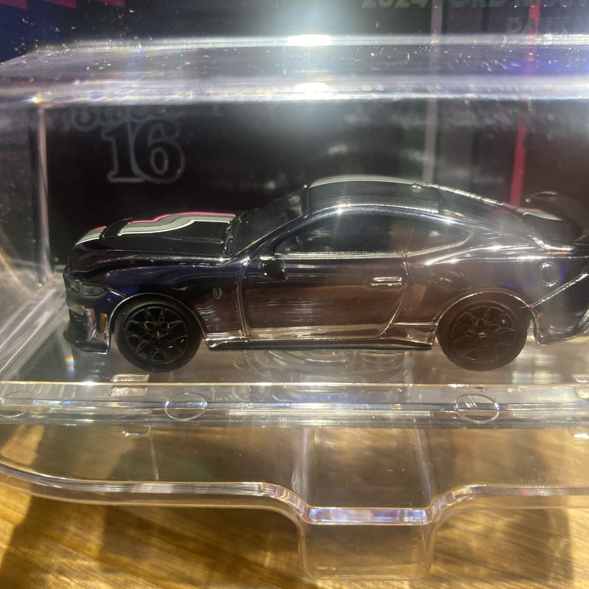 Greenlight NVRLAND 2024 FORD MUSTANG DARK HORSE Sweet 16 LIMITED