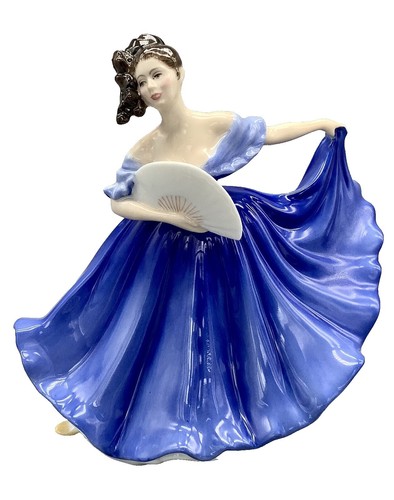 ROYAL DOULTON PRETTY LADIES KATHRYN HN4948 FIGURINE OLD COUNTRY