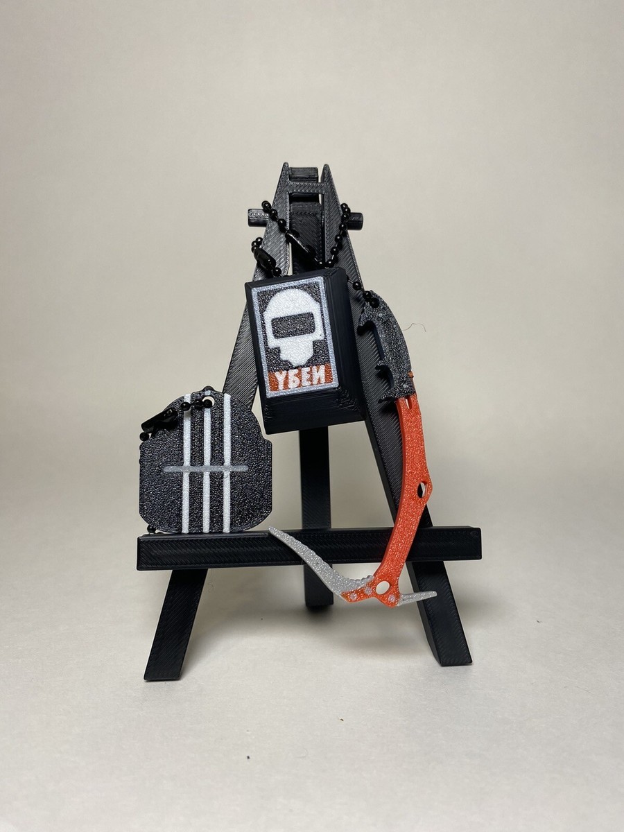 Escape From Tarkov Keychain Set: Showing Tagilla, Killa, And A Red
