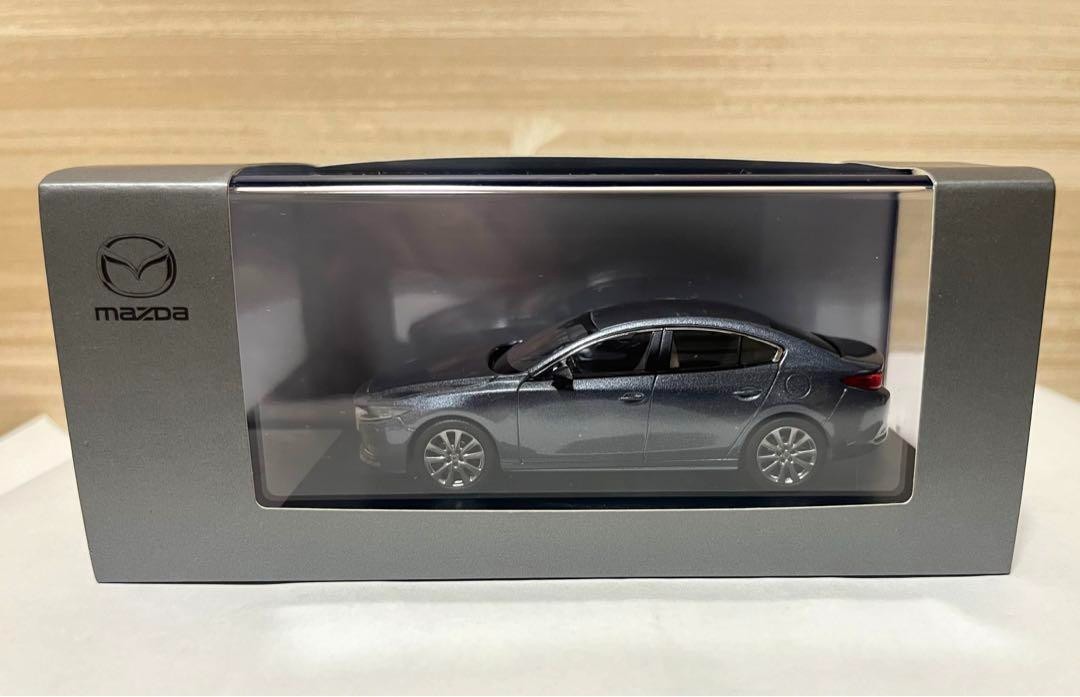 Mazda 1/43 Mazda3 Sedan Polymetal Gray Metallic Dealer Exclusive