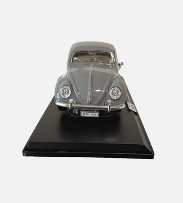 1955 Volkswagen Beetle Käfer 1:18 Maisto Die-Cast Model Car Silver
