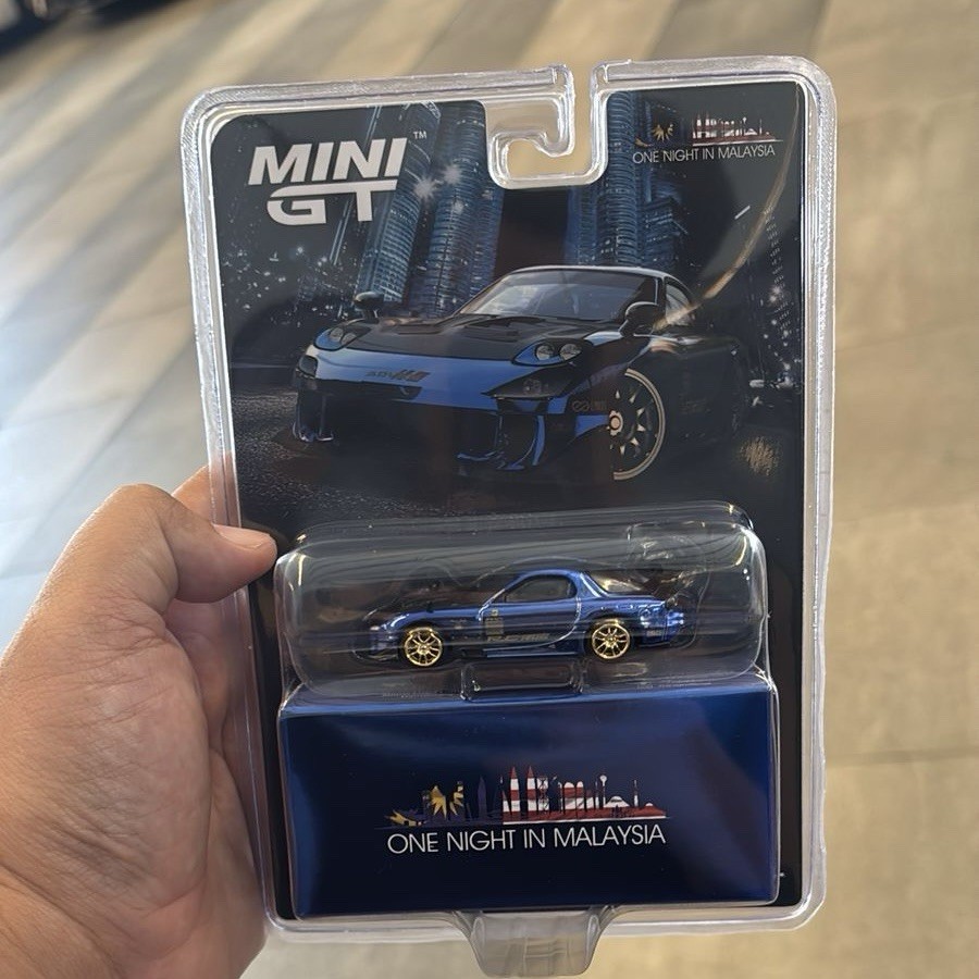 Mini GT #1021 Mazda RX-7 RE-Amemiya Chrome Blue MDX 2025 Dinner