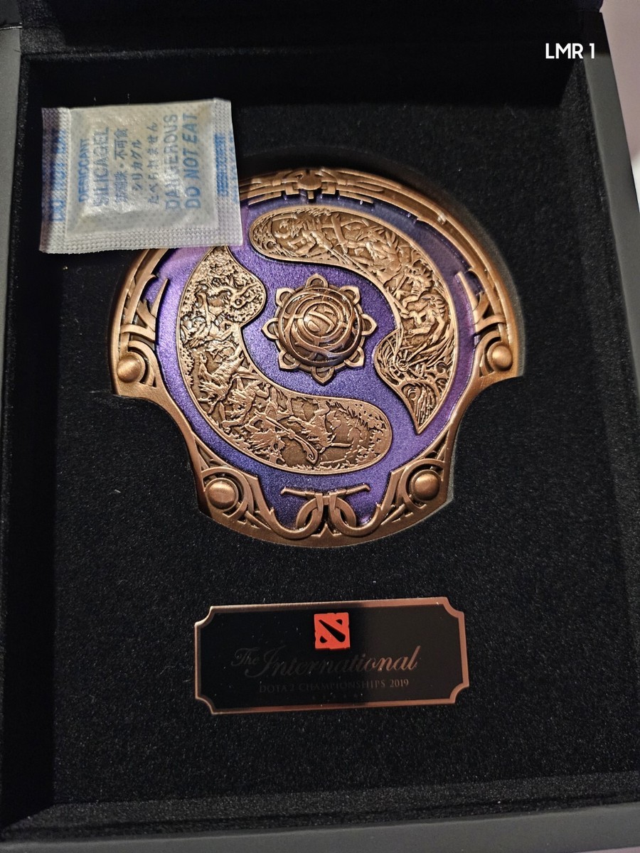 Dota 2 Collectors Aegis Of Champions Award 2019 With Sleeve | eBay