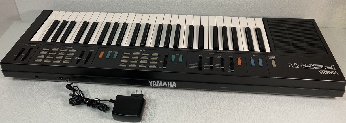 YAMAHA PORTATONE PSR-11 キーボード ヴィンテージ YAMAHA PORTATONE