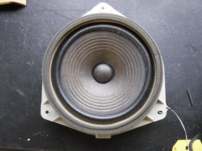 2003-2008 Toyota Corolla/ Matrix oem Front door speaker 86160