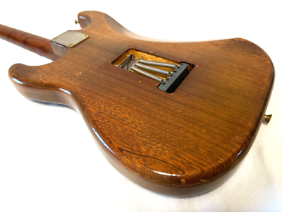 Fender Japan ST62-WAL Stratocaster Guitar Walnut Model Made in