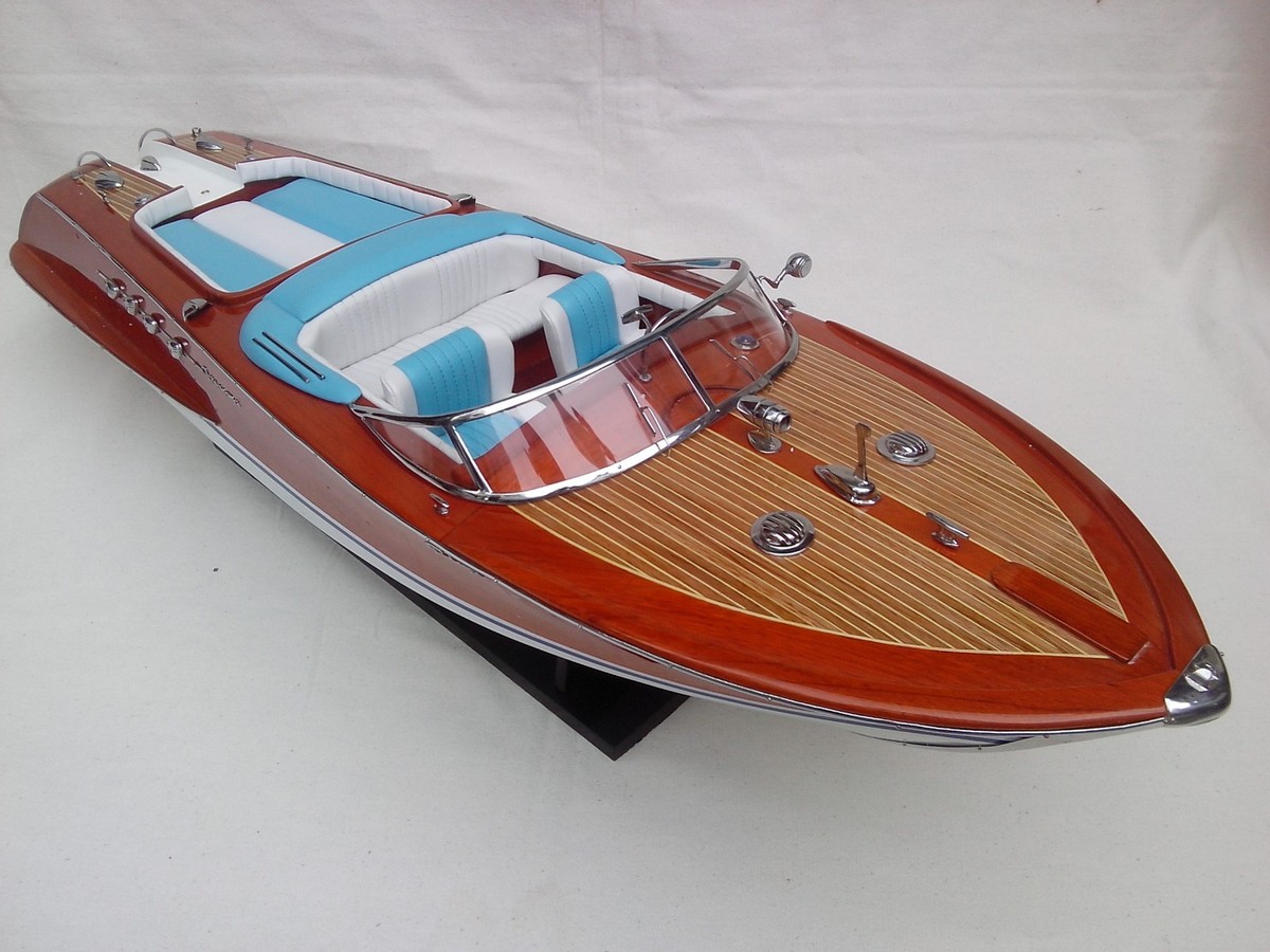 Riva Aquarama 34