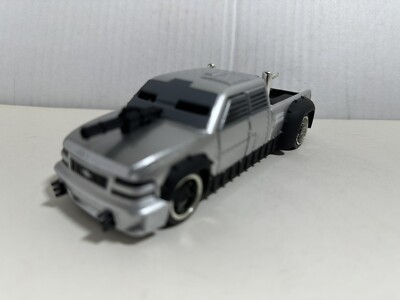JADA BATTLE MACHINES 1999 CHEVY SILVERADO DOOLEY 1:32 SILVER NEW