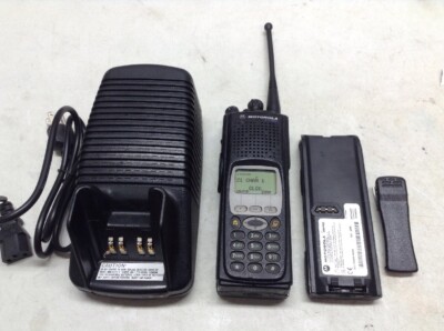 MOTOROLA XTS5000 III UHF R1 380-470mhz P25 DIGITAL RADIO