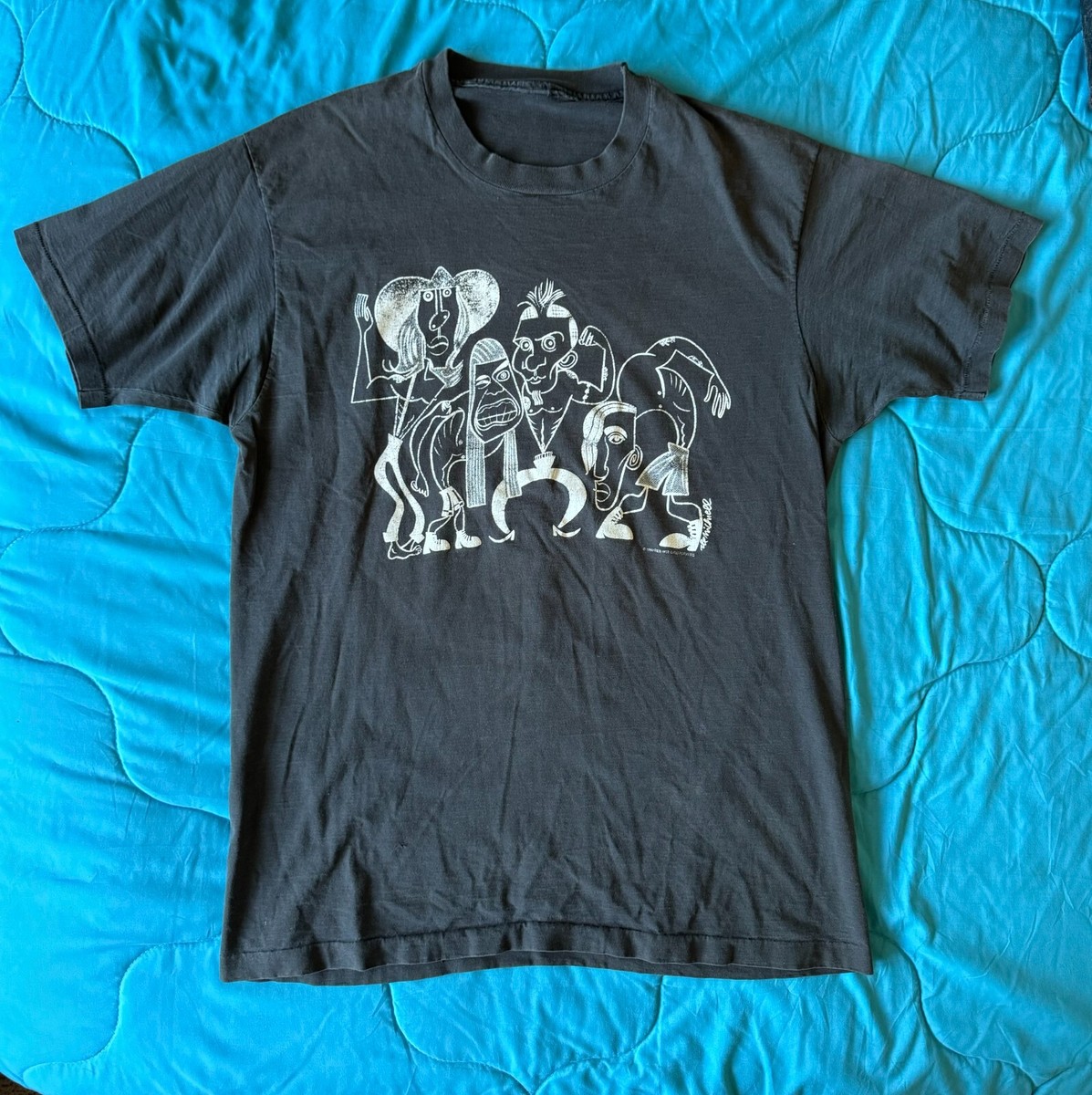 Vintage 1990's Red Hot Chili Peppers Picasso Shirt - Size Medium
