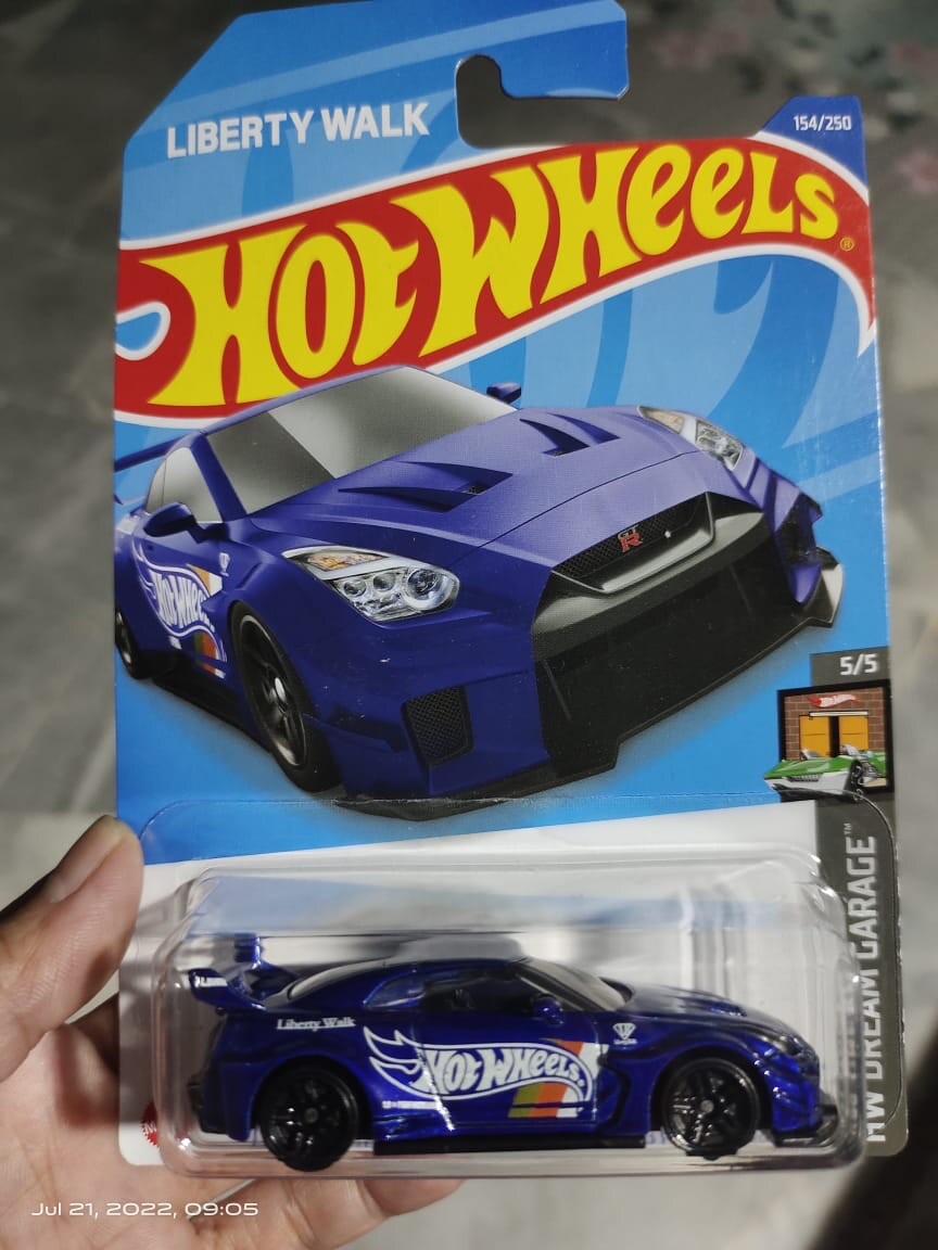 Hot Wheels LB-Silhouette Works GT Nissan 35GT-RR Ver.2 Dark Blue