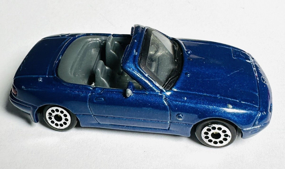 Vintage Motor Max #6024 Mazda MX-5 Miata 1:64 Diecast Dark Blue