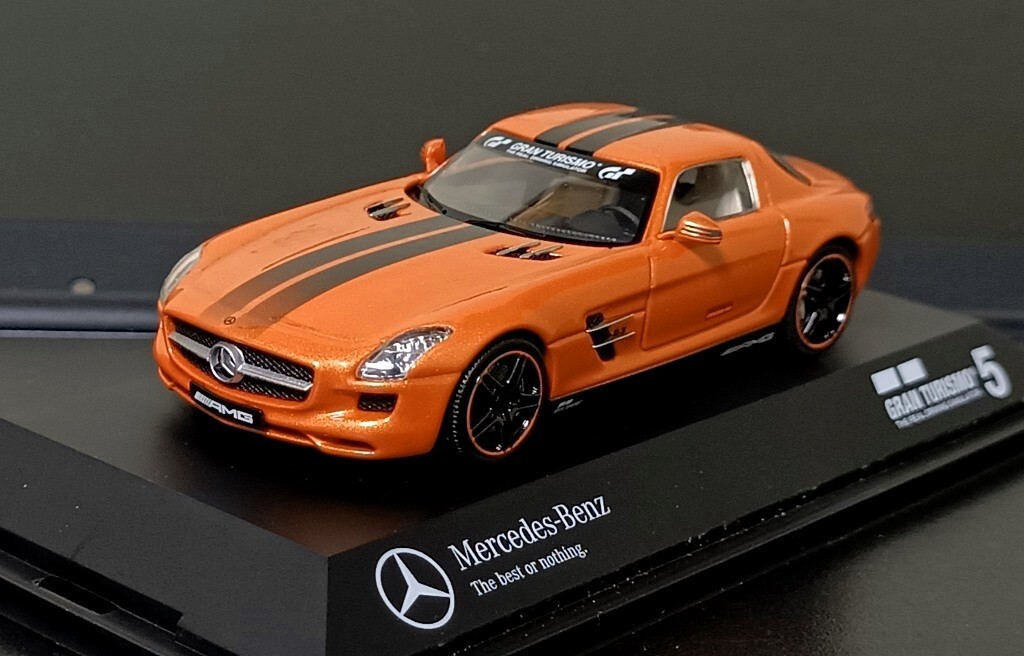 1/43 Mercedes-Benz SLS AMG Gran Turismo 5 PS3 Orange Schuco