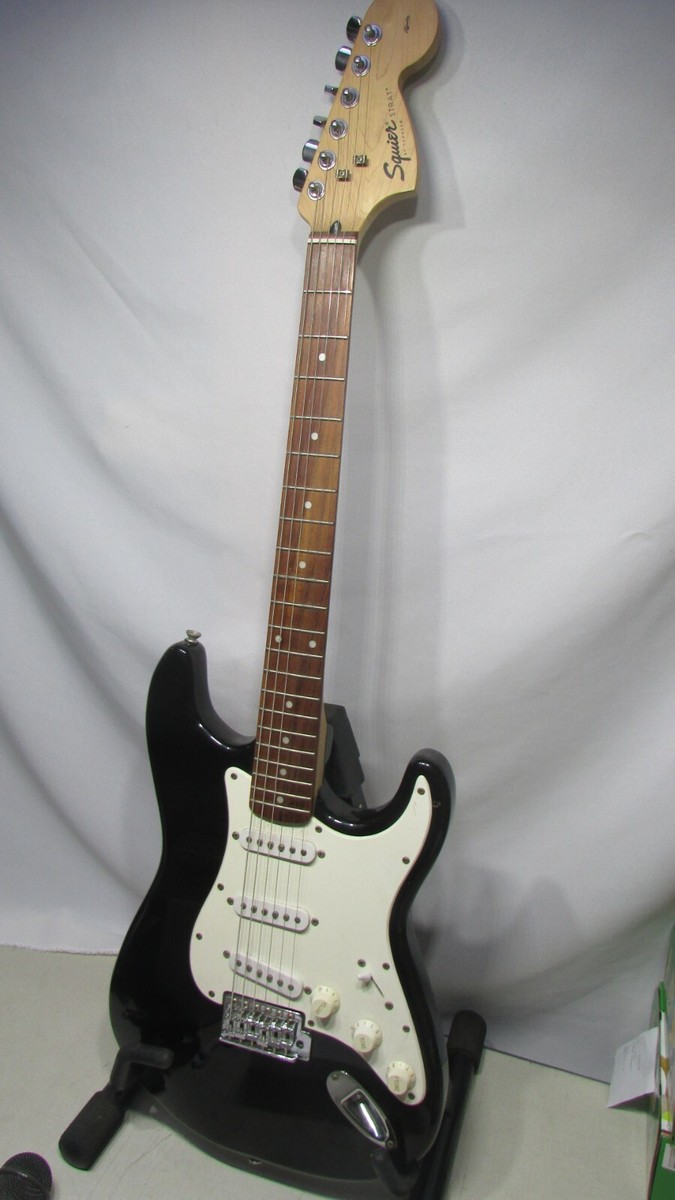 Fender Squier 20th Anniversay Stratocaster electric guitar 2002