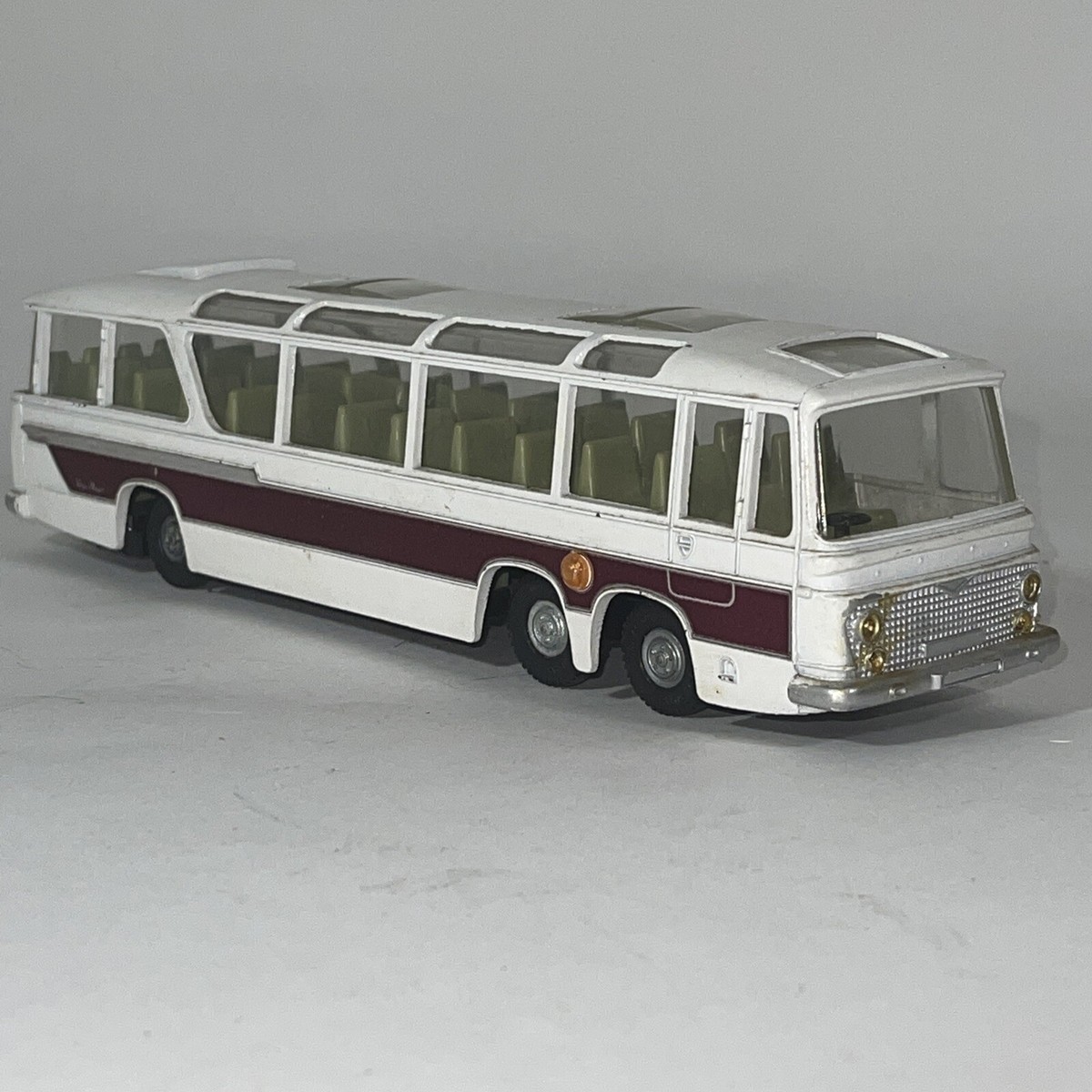 Vintage 1/43 Dinky Toys Vega Major Luxury Coach Bus 954, England