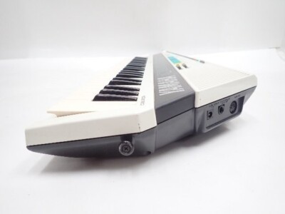 Yamaha Shs-200 FM Digital Keyboard With Midi Keytar SHS200 for