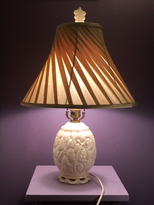 Antique Aladdin Alacite Oak Leaf Lamp With The Original Finial | eBay