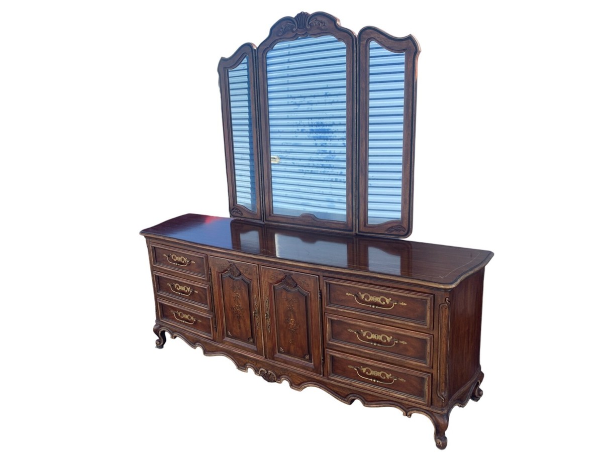 French Provincial Drexel Heritage Brittany Collection Double