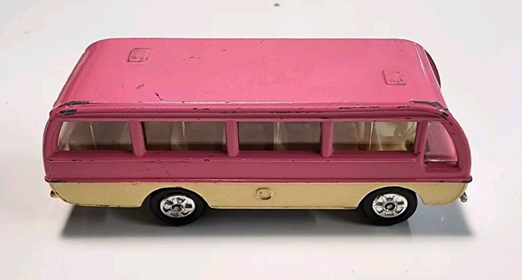 トミカ【46】 MAZDA LIGHT BUS ひまわり 幼稚園バス Vintage 1974