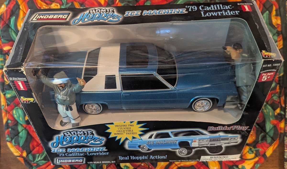 Lindberg Homie Hoppers Ice Machine '79 Cadillac Lowrider 1:25