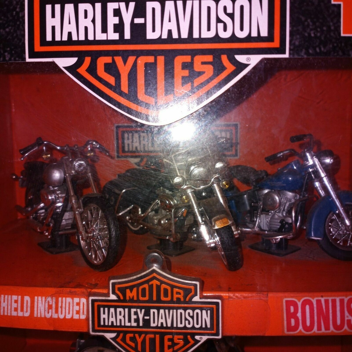 Harley-Davidson 1:18 Scale Motorcycle Collection 95th Anniversary