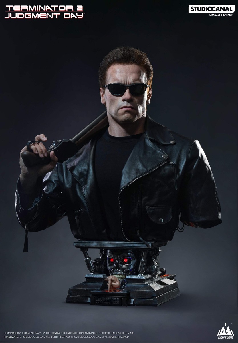 Queen Studios Terminator 2 Judgement Day T-800 1:1 Scale Life Size