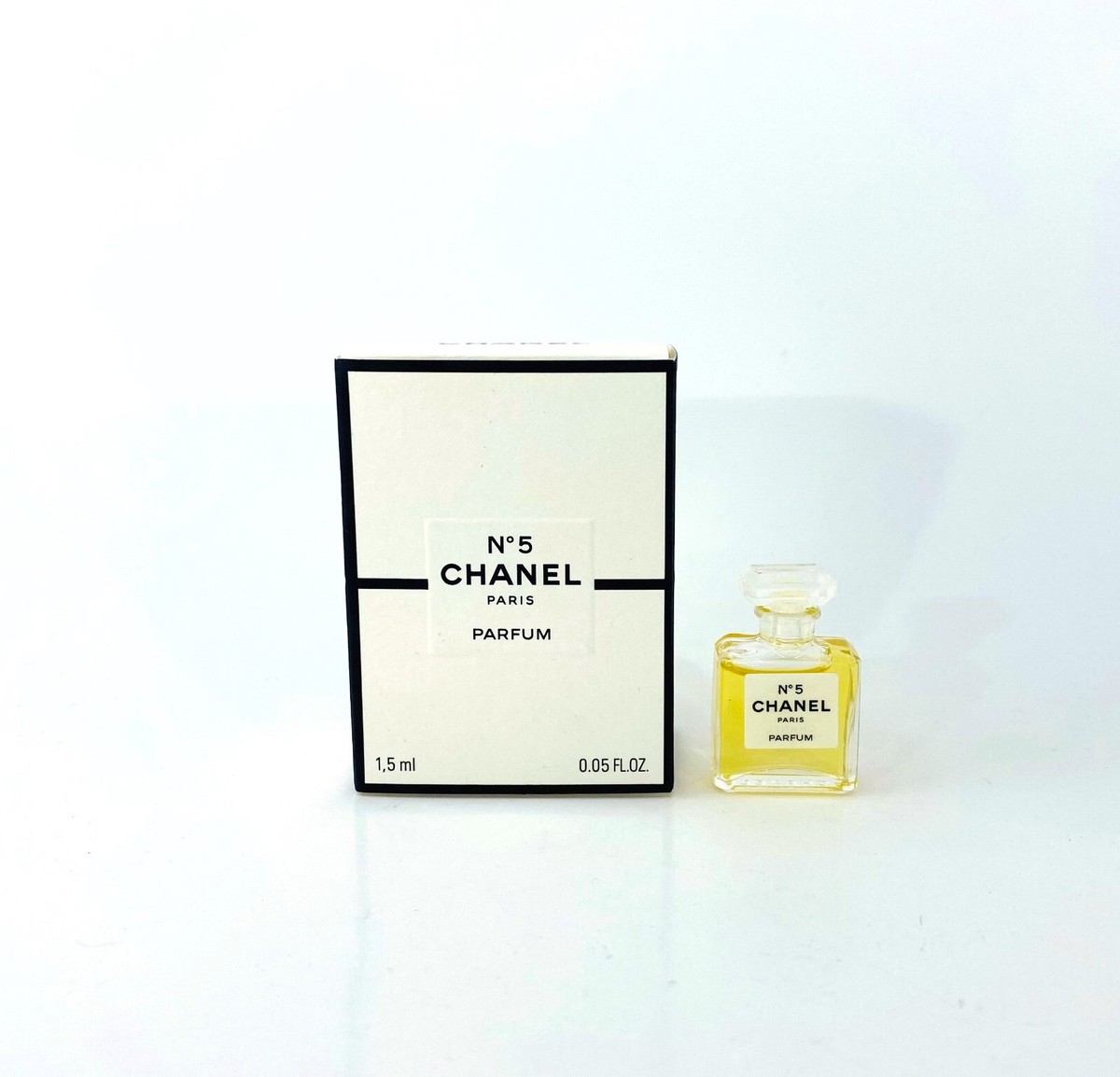 Chanel No 5 Parfum 1.5 ml. 0.05 fl.oz. mini micro perfume new in