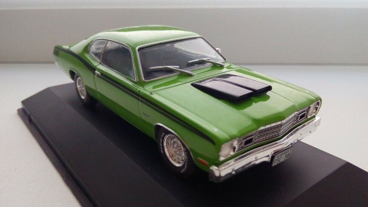 ミニカー 74 ENGLISH LEATHER PLYMOUTH DUSTER ミニカー 74 ENGLISH