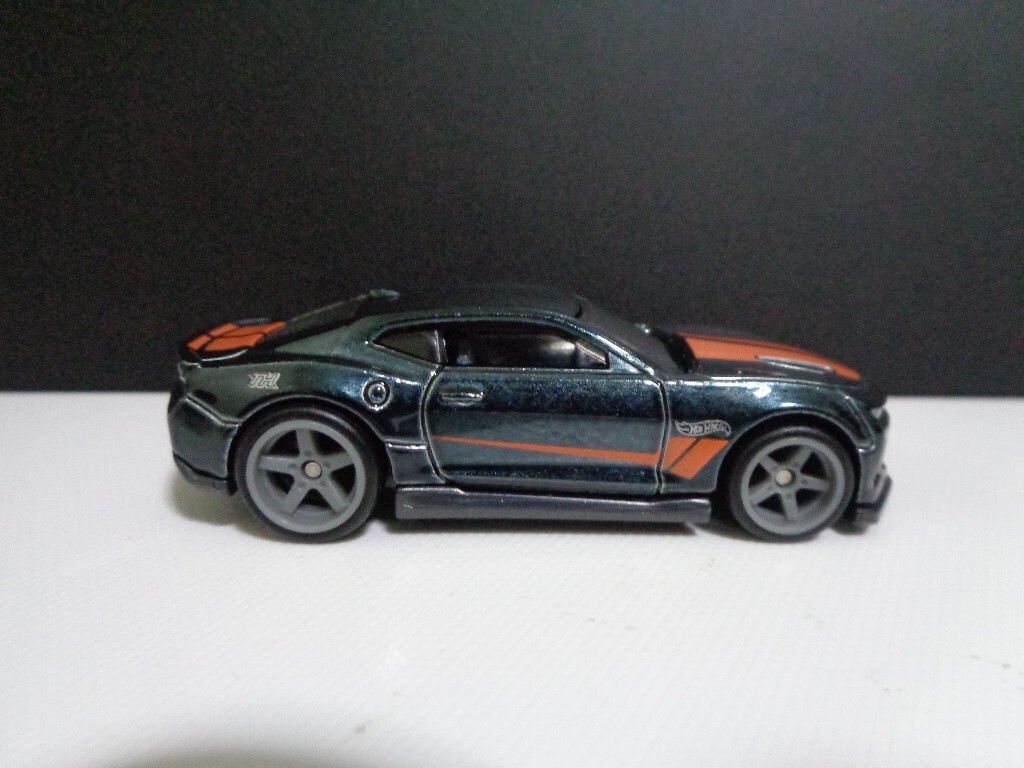 Hot Wheels 2024 Super Treasure Hunt STH ' 18 Camaro SS Black Loose