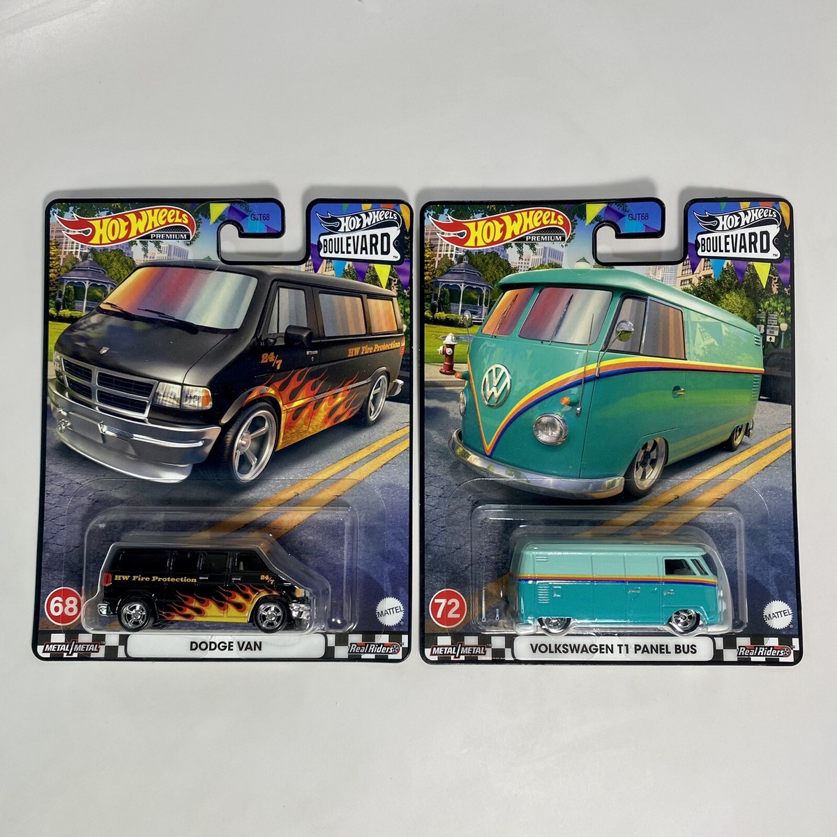 Hot Wheels Boulevard 68 Dodge Van & 72 Volkswagen T1 Panel Bus 1