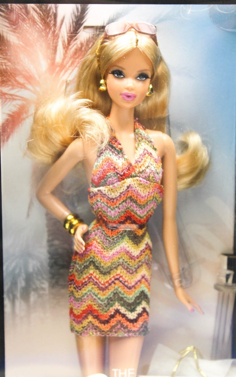 The Barbie Look City Shopper Doll #1 2012 Black Label W/ Steffie