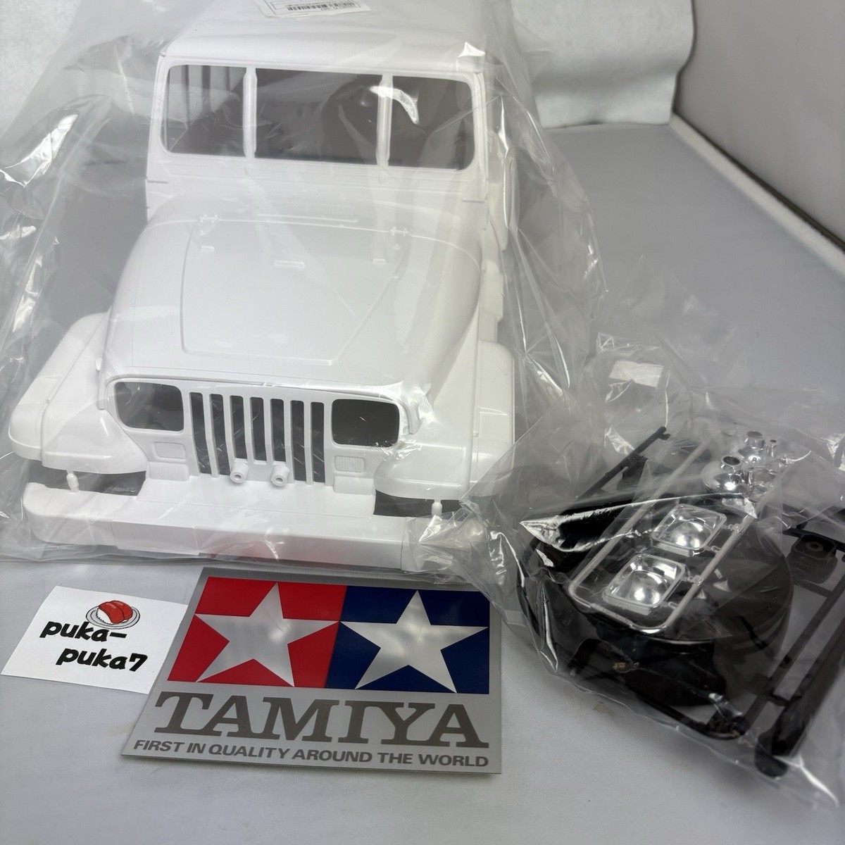 Tamiya Jeep Wrangler Yj Body H J 2 Piece Set ∔ sticker Tamiya RC