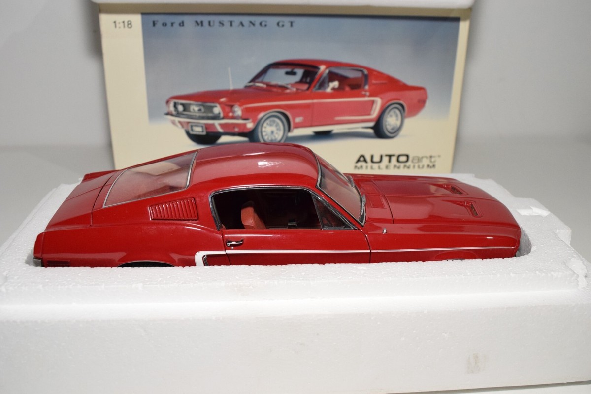 B7 1:18 AUTOART AUTO ART 72801 FORD MUSTANG GT 390 '68 1968 RED