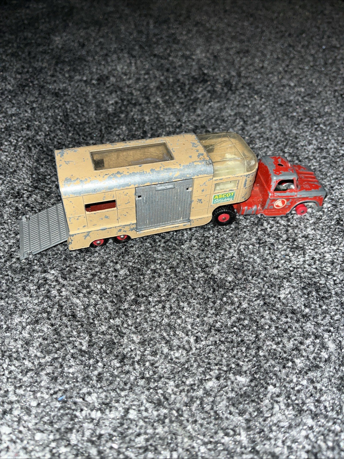 Matchbox K-18, Horse Box - Free Price Guide & Review