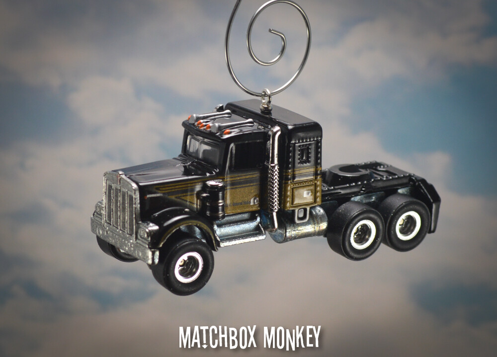 Smokey and the Bandit Custom Classic '75 Kenworth W900 Semi Truck