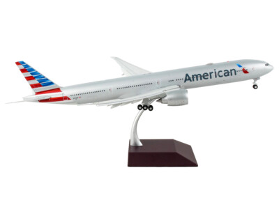 Geminijets Boeing 777-300ER W/Flaps Down 