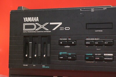 USED Yamaha DX 7 Ⅱ FD Synthesizer Keyboard DX7 Ⅱ Worldwide