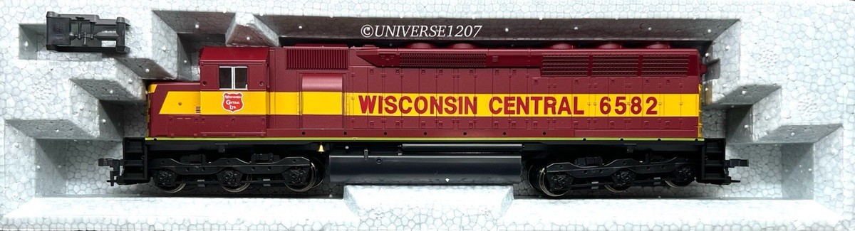 HO Kato 37-1719 EMD SD45 Wisconsin Central #6852 Diesel Engine