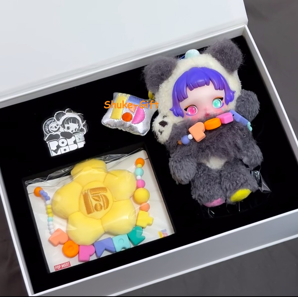 POPMART SKULLPANDA ぬいぐるみ ギフトボックス 店員限定 即日発送可能