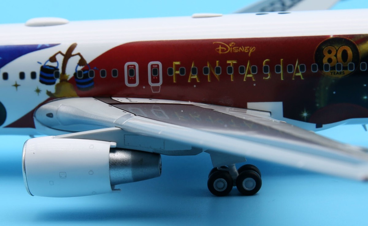 JC Wings 1:200 JAL Japan Airlines Boeing 767-300ER Diecast