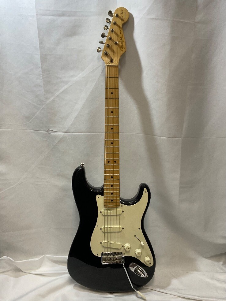 Electric Guitar Fender Stratocaster Blackie Eric Clapton Model S/N