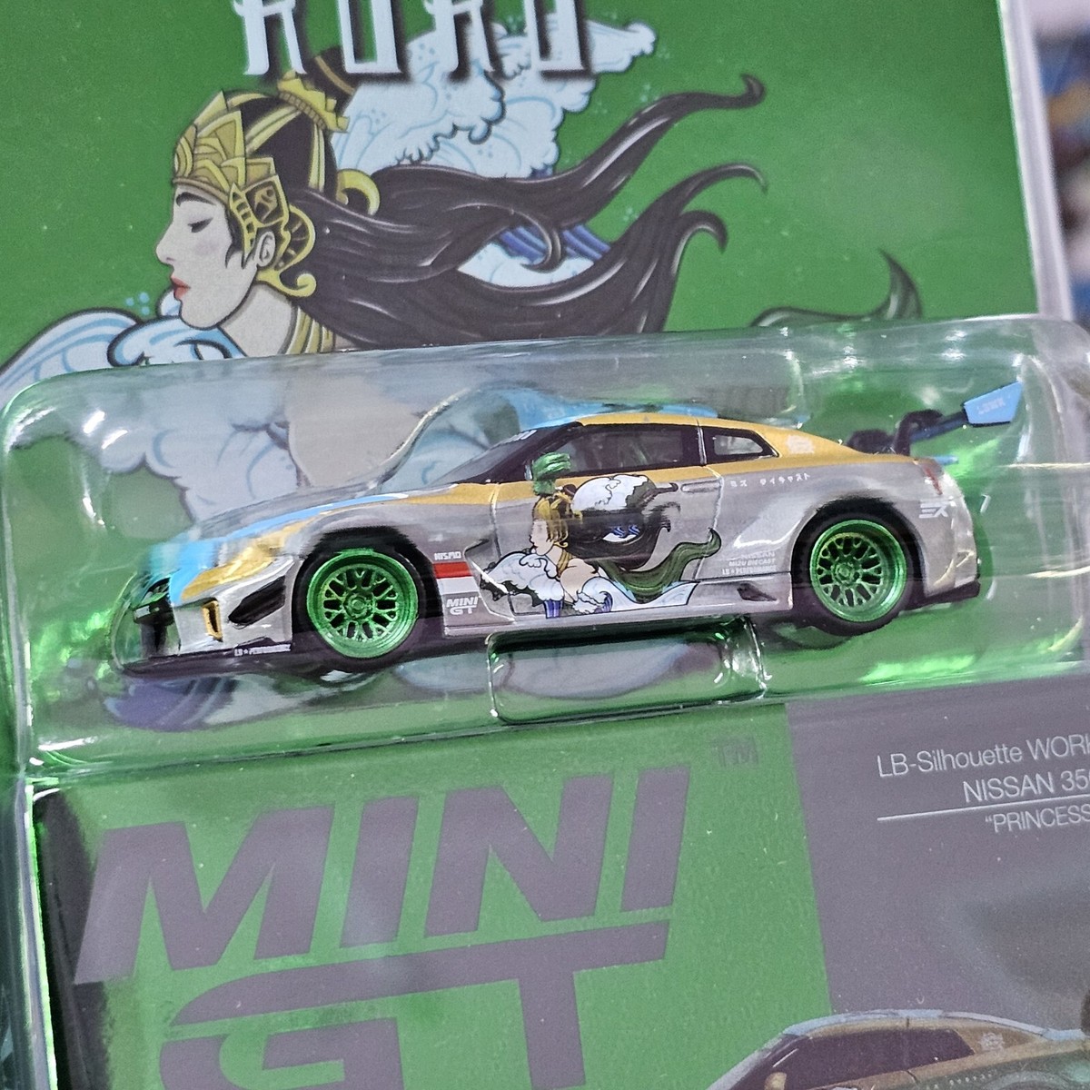 MINI GT CHASE LB-SILHOUETTE WORKS GT NISSAN 35GT-RR 