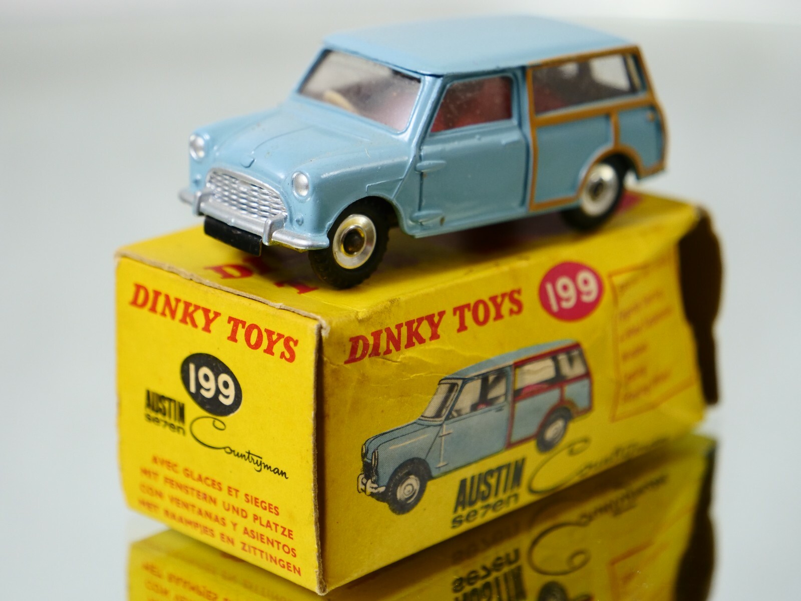 Dinky 199, Austin 7 Countryman - Free Price Guide & Review
