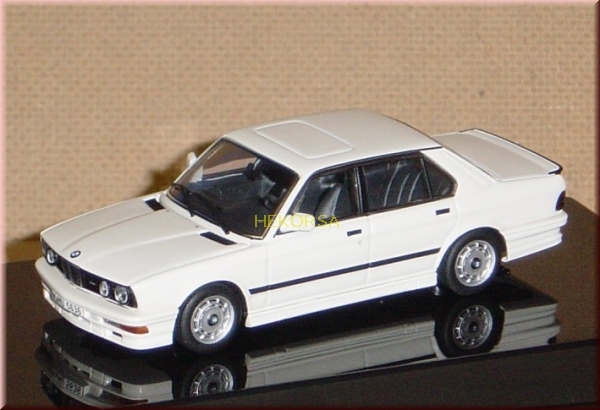 BMW M535i E 28 1984-87 Alpinweiß AUTOart 55161 Kk