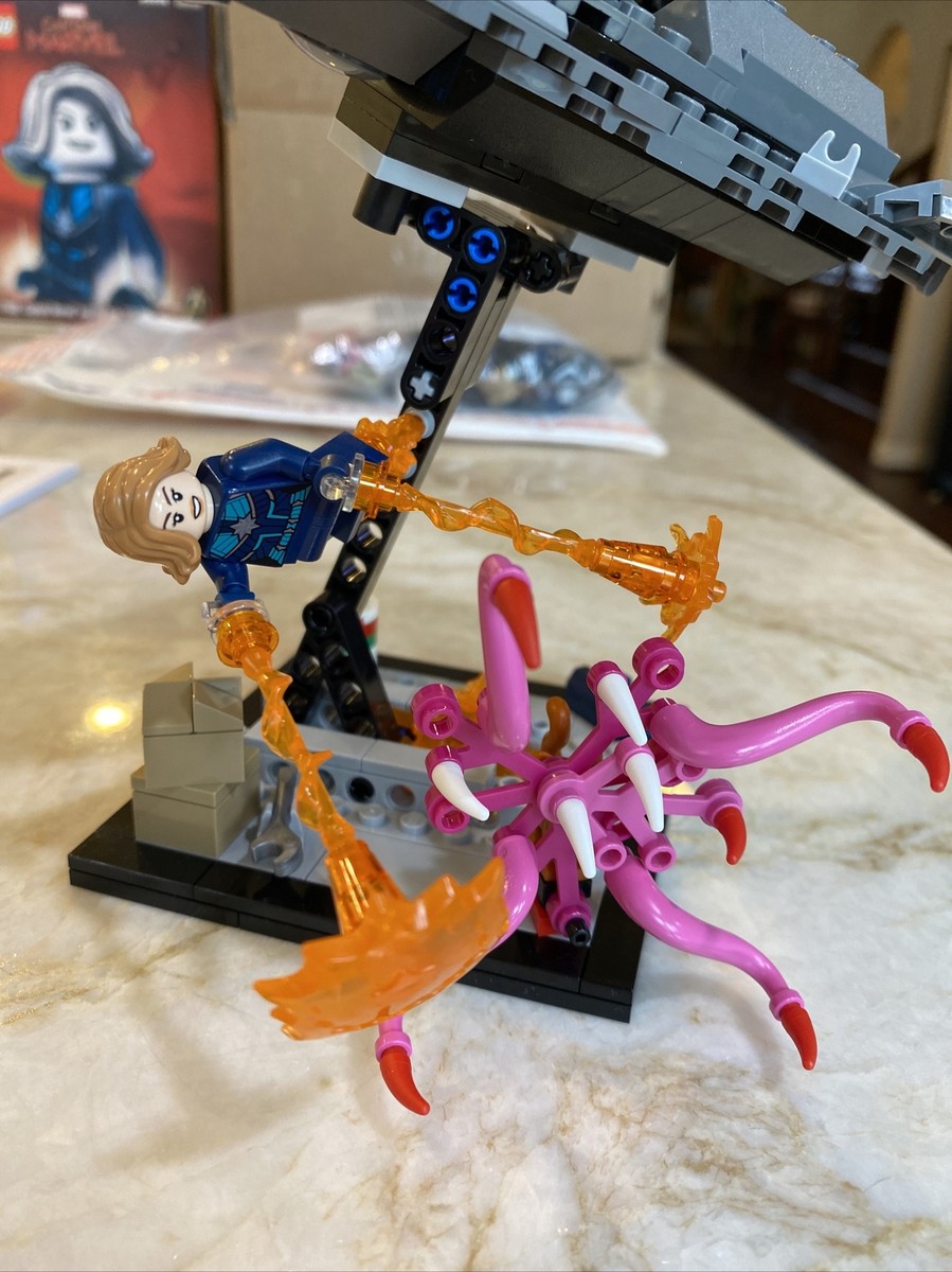 LEGO 77902 SDCC Captain Marvel & the ASIS NEW PARTS W/ Instr No