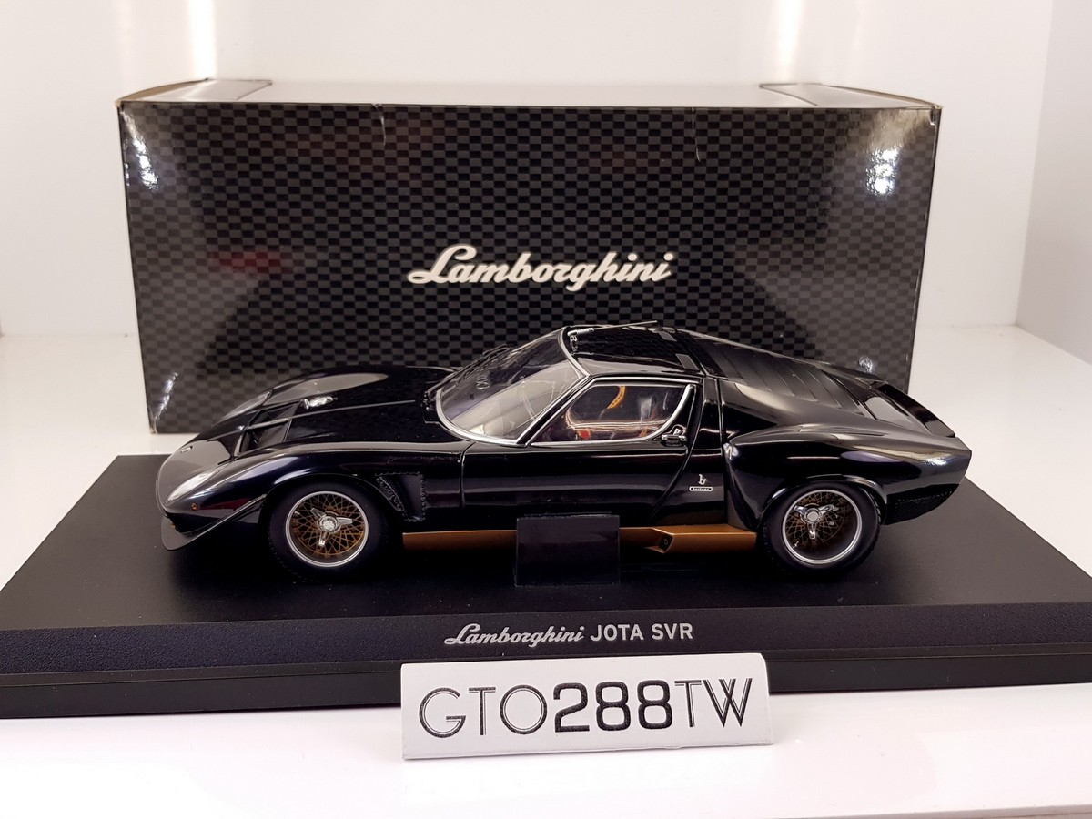 Kyosho 1:18 scale Lamborghini Jota SVR 
