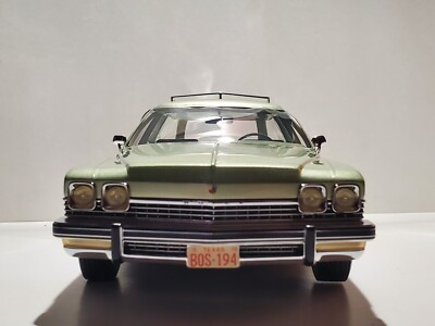 BOS Models 1974 Buick Estate Wagon 1:18 Scale Resin Car Green Wood