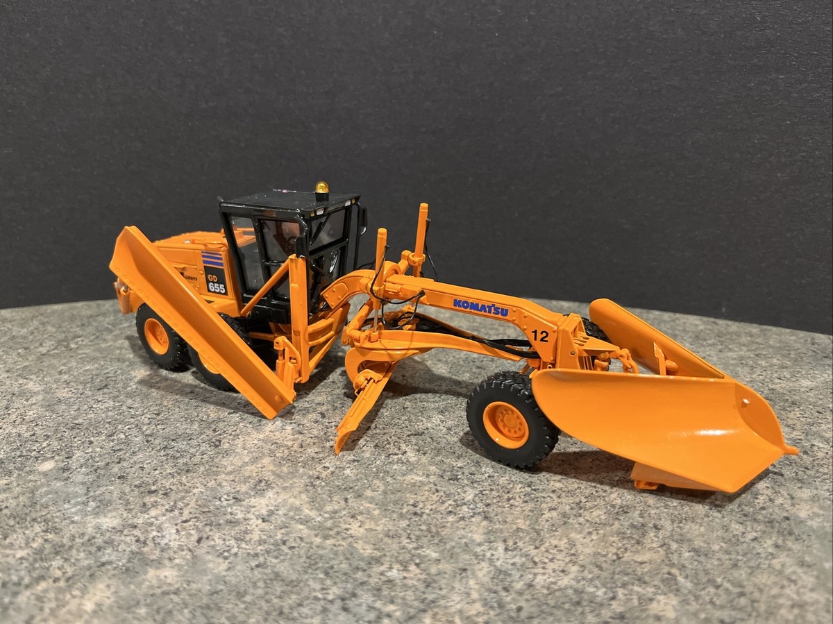 Komatsu GD655 1:50 Scale Motor grader First Gear Model | eBay